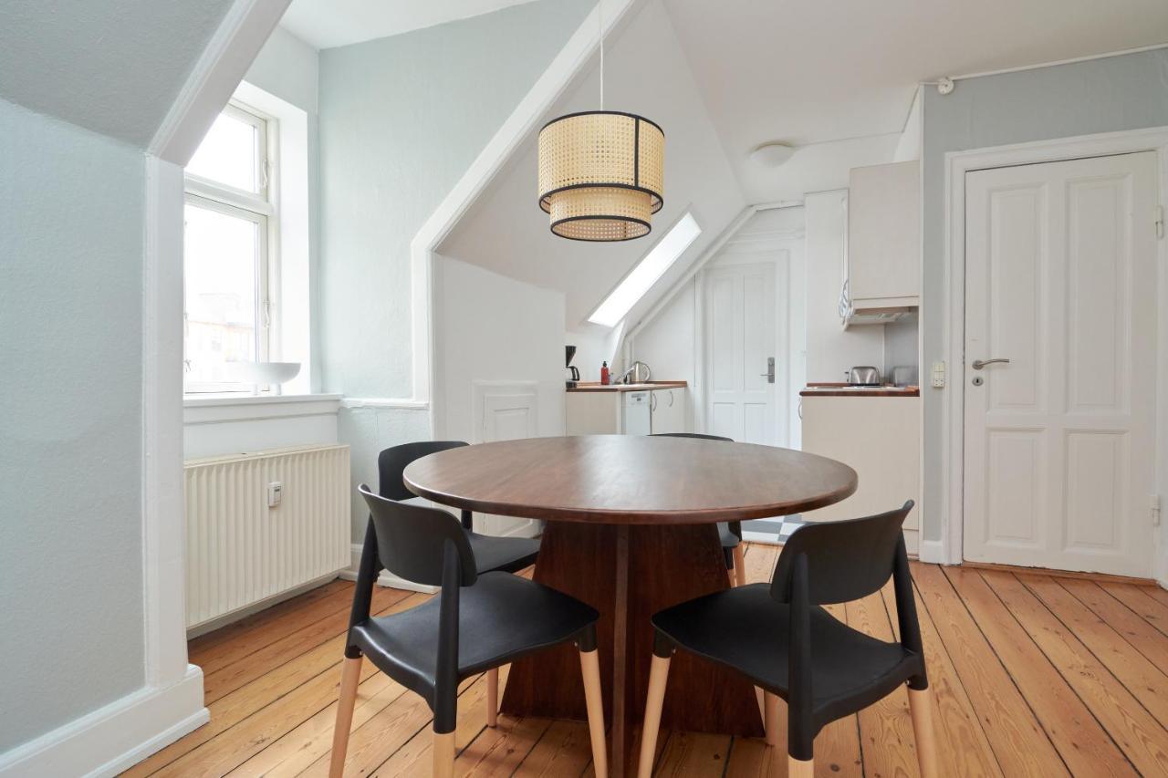 Stylish 5 Person Apartment In Vibrant Urban Area Kopenhagen Bagian luar foto