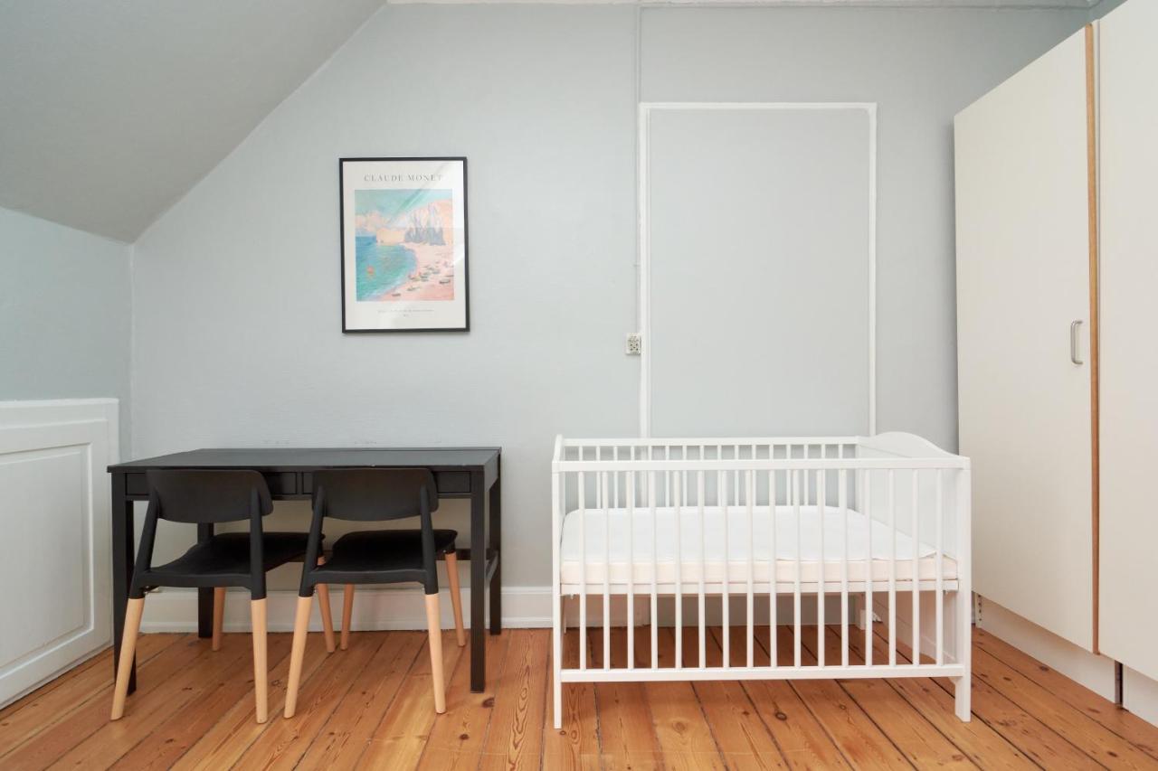 Stylish 5 Person Apartment In Vibrant Urban Area Kopenhagen Bagian luar foto